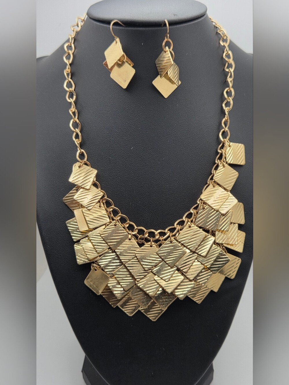 Vintage Gold Tone Geometric Scale Bib Necklace & Dangle Earrings Set